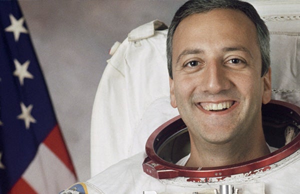 Talk to a 'Spaceman': Q&A with Astronaut Mike Massimino