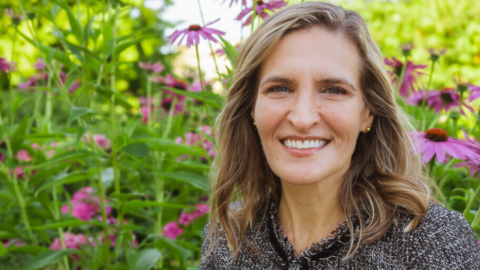 Speaker Therese Huston
